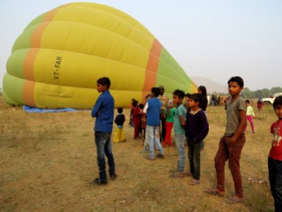 Balloon ride in Jaipur. The local kids come out for all the launches.